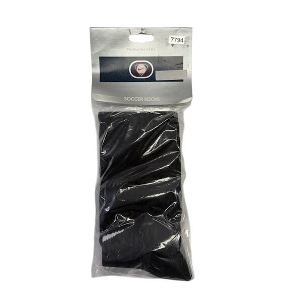 NEW Nike Classic 2 Soccer Socks Football Sports Black Unisex Shoe Size 3.5-8.5 - Picture 1 of 4